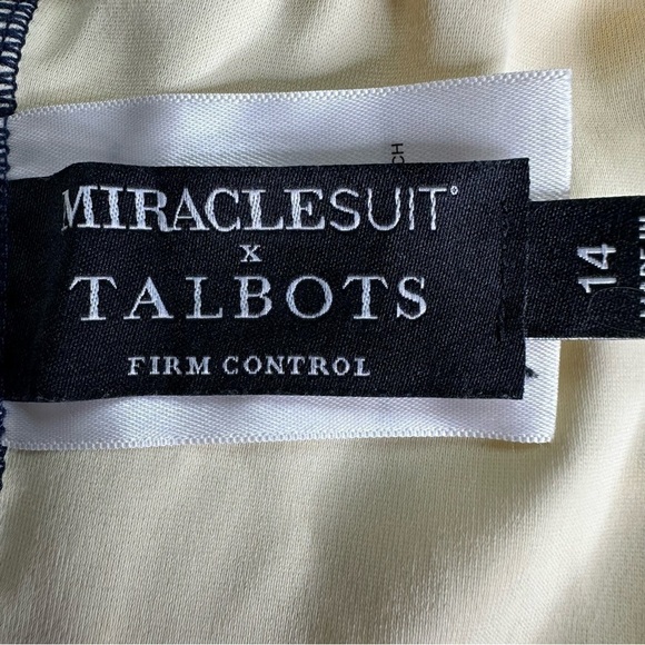 Miraclesuit x Talbots Firm Control One Piece Swimsuit. Size 14 - Picture 8 of 9